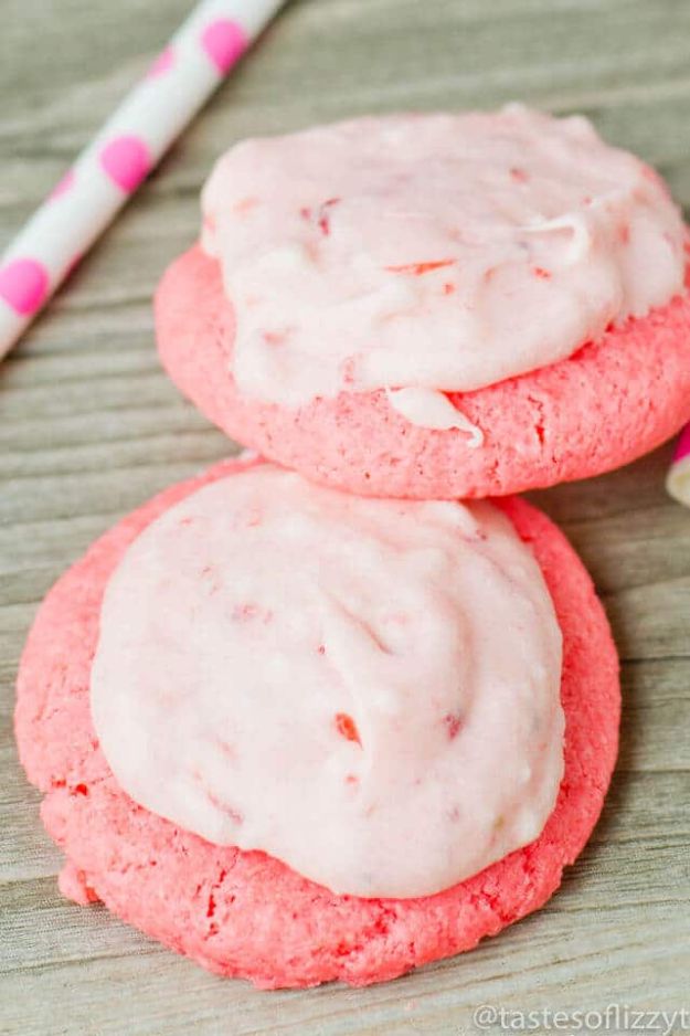 Best Strawberry Recipes - Strawberries and Cream Cookies - Easy Recipe Ideas With Fresh Strawberries - Dessert, Cakes, Breakfast, Muffins, Pie, Salad