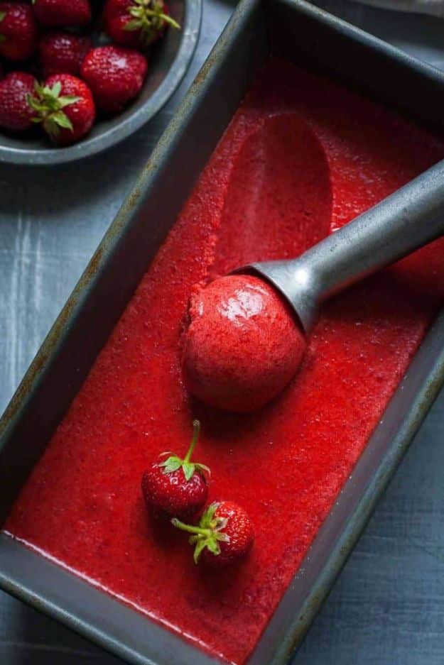Best Strawberry Recipes - Strawberry Sorbet - Easy Recipe Ideas With Fresh Strawberries - Dessert, Cakes, Breakfast, Muffins, Pie, Salad
