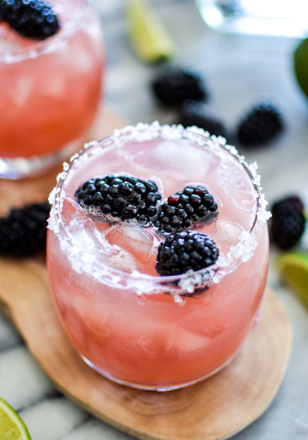 Margarita Recipes - Blackberry Lime Margaritas - Drink Recipes for a Party - Recipe Ideas for Blender Margaritas - Lime, Strawberry, Fruit | Easy Drinks With Tequila