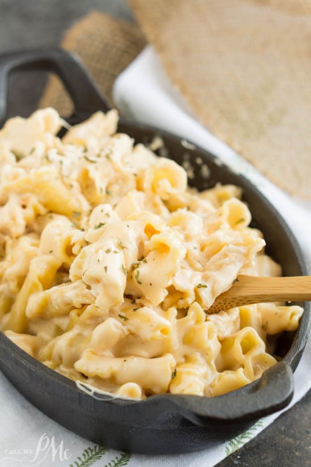 Mac and Cheese Recipes | Copycat Cracker Barrel Restaurant Mac and Cheese - Easy Recipe Ideas for Macaroni and Cheese - Quick Side Dishes