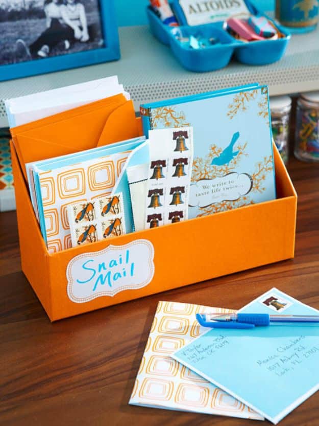 DIY Mail Organizers - Daily Mail Organizing Center - Cheap and Easy Ideas for Getting Organized - Creative Home Decor on A Budget - Farmhouse, Modern and Rustic Mail Sorter, Organizer