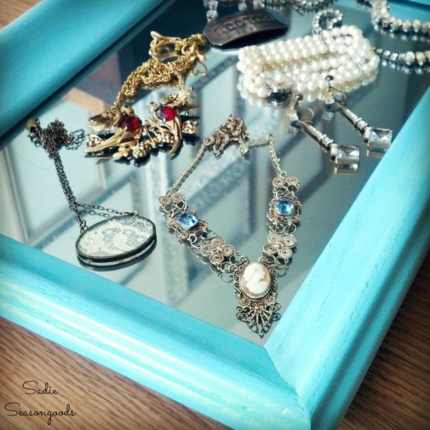 DIY Vanity Trays - Mirrored Vanity Tray from Wooden Picture Frames - Easy Homemade Decor for Bathroom, Bedroom and Vanities - Tray to Store Jewelry and Accessories With These Cool and Easy Crafts