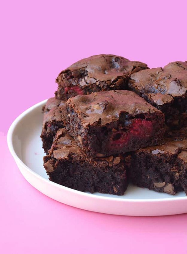 Brownie Recipes | Raspberry Chocolate Brownies - Easy and Healthy Recipe Ideas for Brownies - Chocolate, Blondies, Gluten Free and Caramel