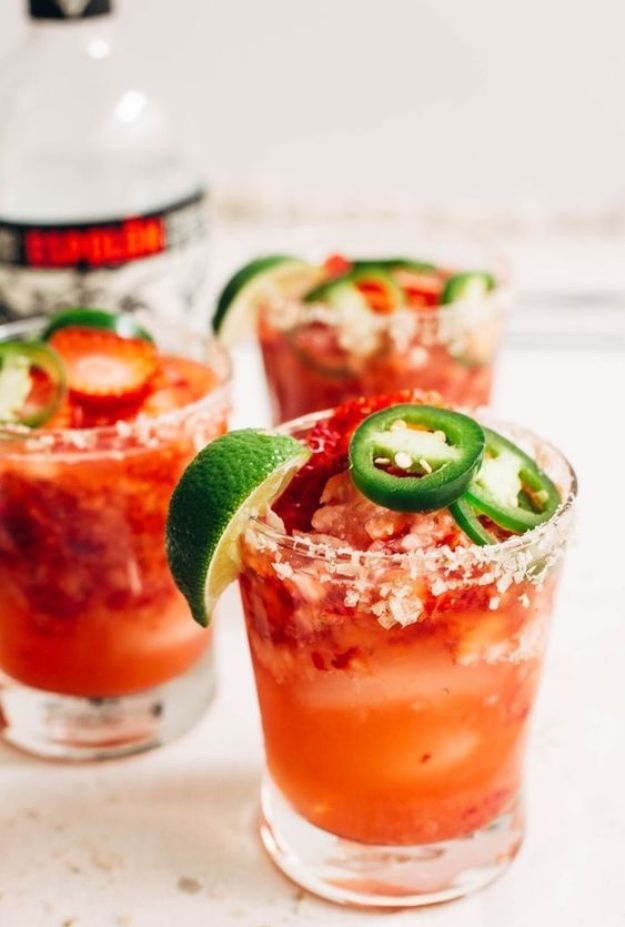 Margarita Recipes - Strawberry Jalapeno Margaritas - Drink Recipes for a Party - Recipe Ideas for Blender Margaritas - Lime, Strawberry, Fruit | Easy Drinks With Tequila