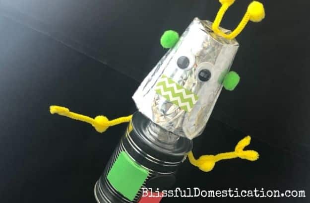 DIY Ideas With Tin Cans - Tin Can Robot - Cheap and Easy Organizing Projects and Crafts Made With A Tin Can - Cool Teen Craft Tutorials and Home Decor