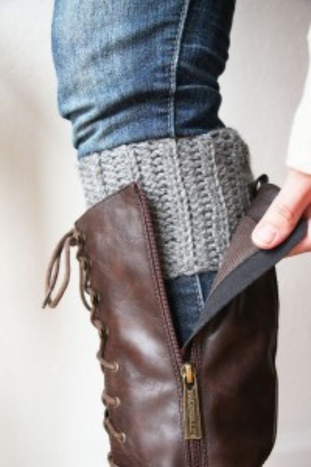 DIY Ideas For Your Boots | Easy Crocheted Boot Cuff l Cool Way to Update Old Leather Boot | Denim, Painting, Decorating Cowboy Boots
