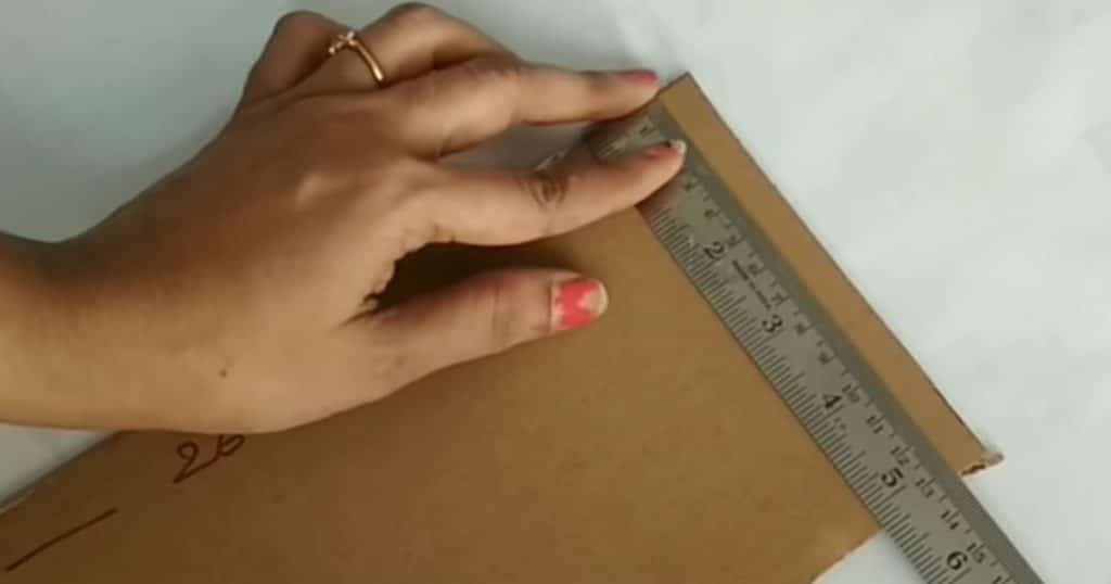 Easy DIY Craft Organizer - Sewing Thread Storage and Ribbon Organization