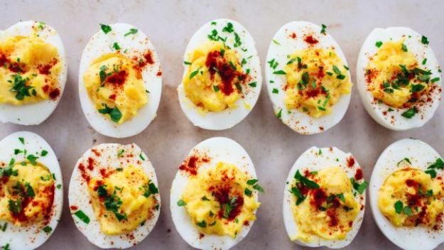 Celebrity Inspired Recipes - Oprah Winfrey's Deviled Eggs - Healthy Dinners, Pies, Sweets and Desserts, Cooking for Families and Holidays - Crock Pot Treats