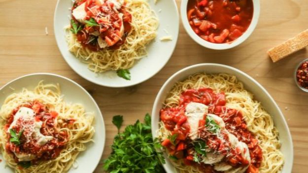 Celebrity Inspired Recipes - Paul Newmans Spicy Chicken Over Angel Hair - Healthy Dinners, Pies, Sweets and Desserts, Cooking for Families and Holidays - Crock Pot Treats