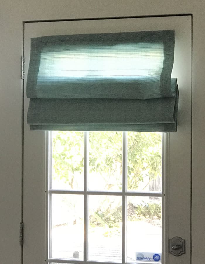 DIY Roman Shades for Door - No Sew Tutorial for How to Make A Roman Shade from A Mini Blind - Video Tutorial and Instructions for Homemade Window Shades With Custom Fabric DIY- Cheap Home Decor Ideas - No Sew Roman Shade Made From Mini Blinds