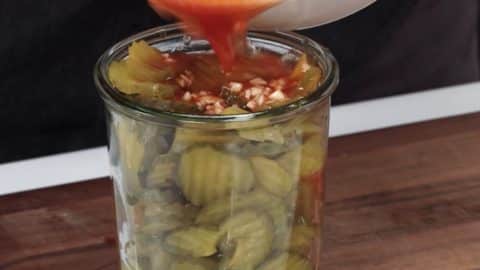 Make Bogart’s Fire And Ice Pickles From Store-Bought Pickles | DIY Joy Projects and Crafts Ideas