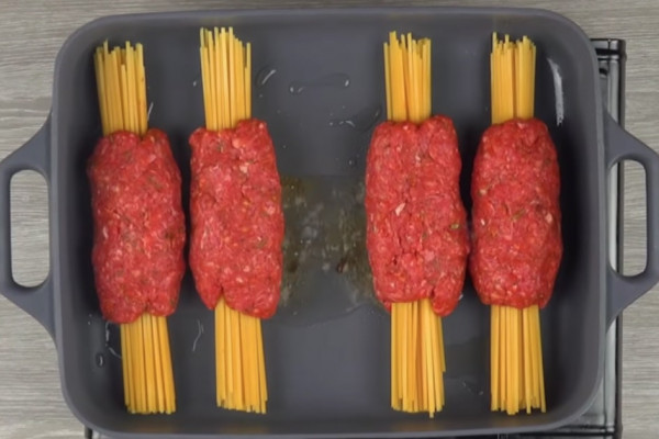 Spaghetti Meat Wraps