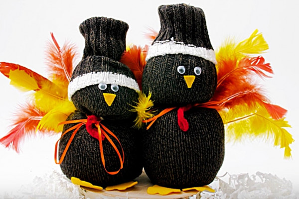 Learn to make sock turkeys