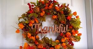 DIY Thanksgiving Holiday Door Wreath