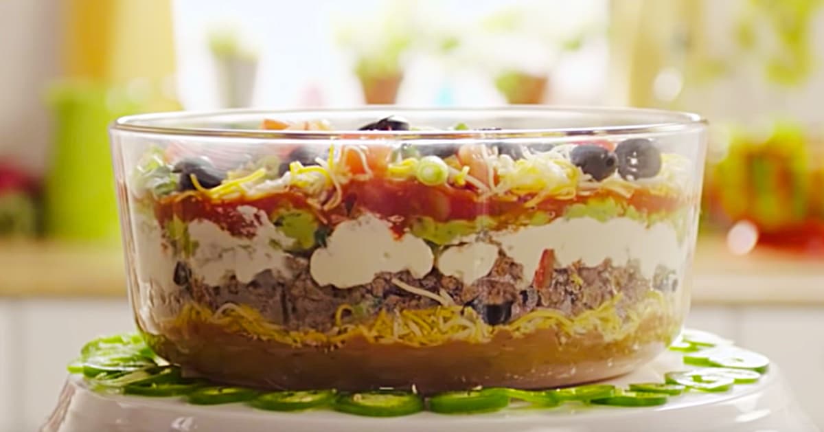 7 Layer Party Dip Recipe | DIY Joy Projects and Crafts Ideas