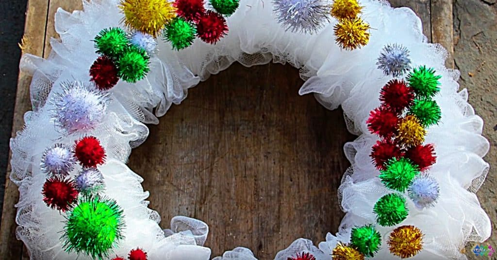 Learn to make this cheap easy DIY Bath Scrubby Wreath