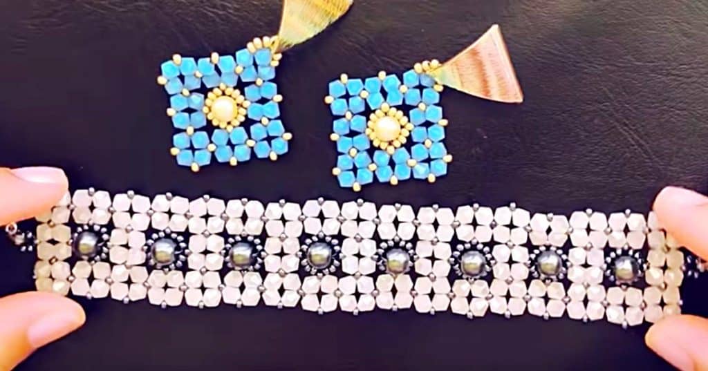 Learn To Make this DIY beaded bracelet for a gift at Christmas