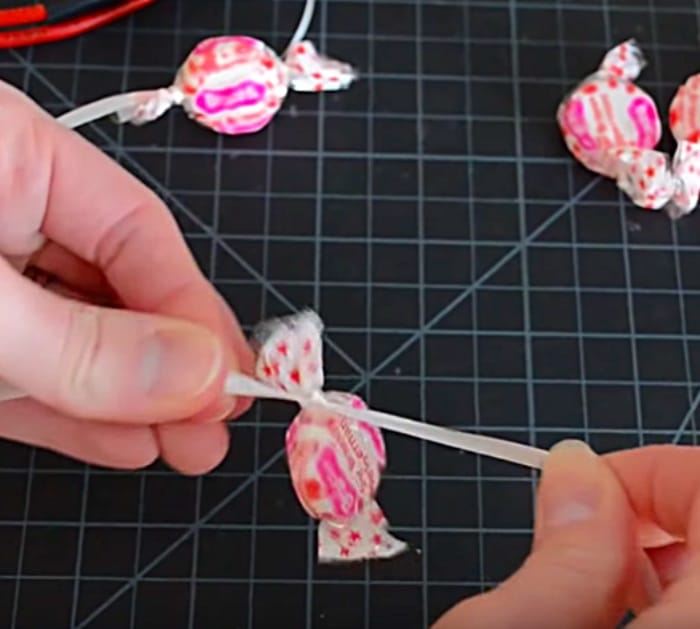 Learn to make a cheap candy wreath for Christmas