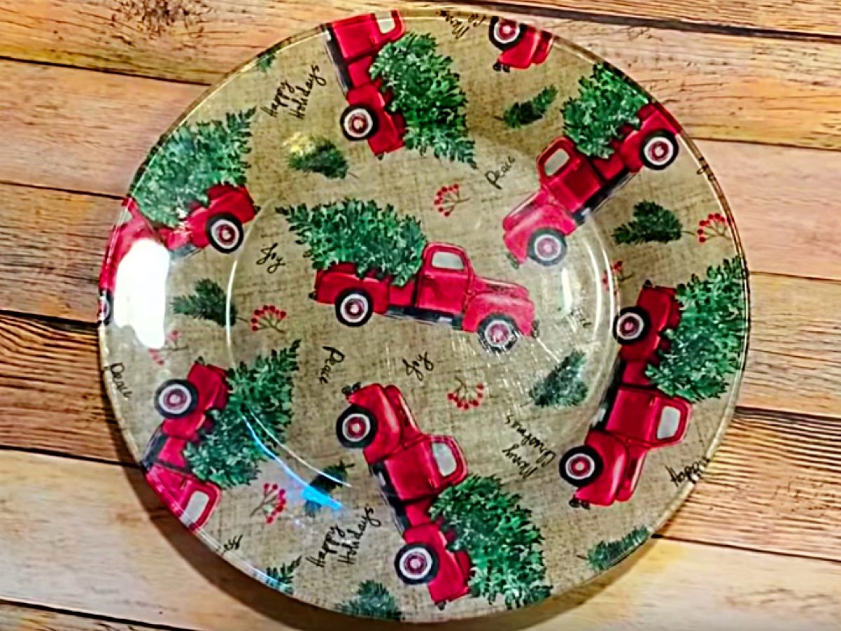 Dollar tree outlet christmas plates