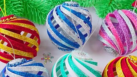 DIY Foam Swirl Ornaments | DIY Joy Projects and Crafts Ideas