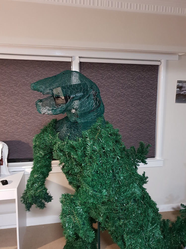 How to Make A Godzilla Chrsitmas Tree That Breathes Smoke - Creative DIY Christmas Trees