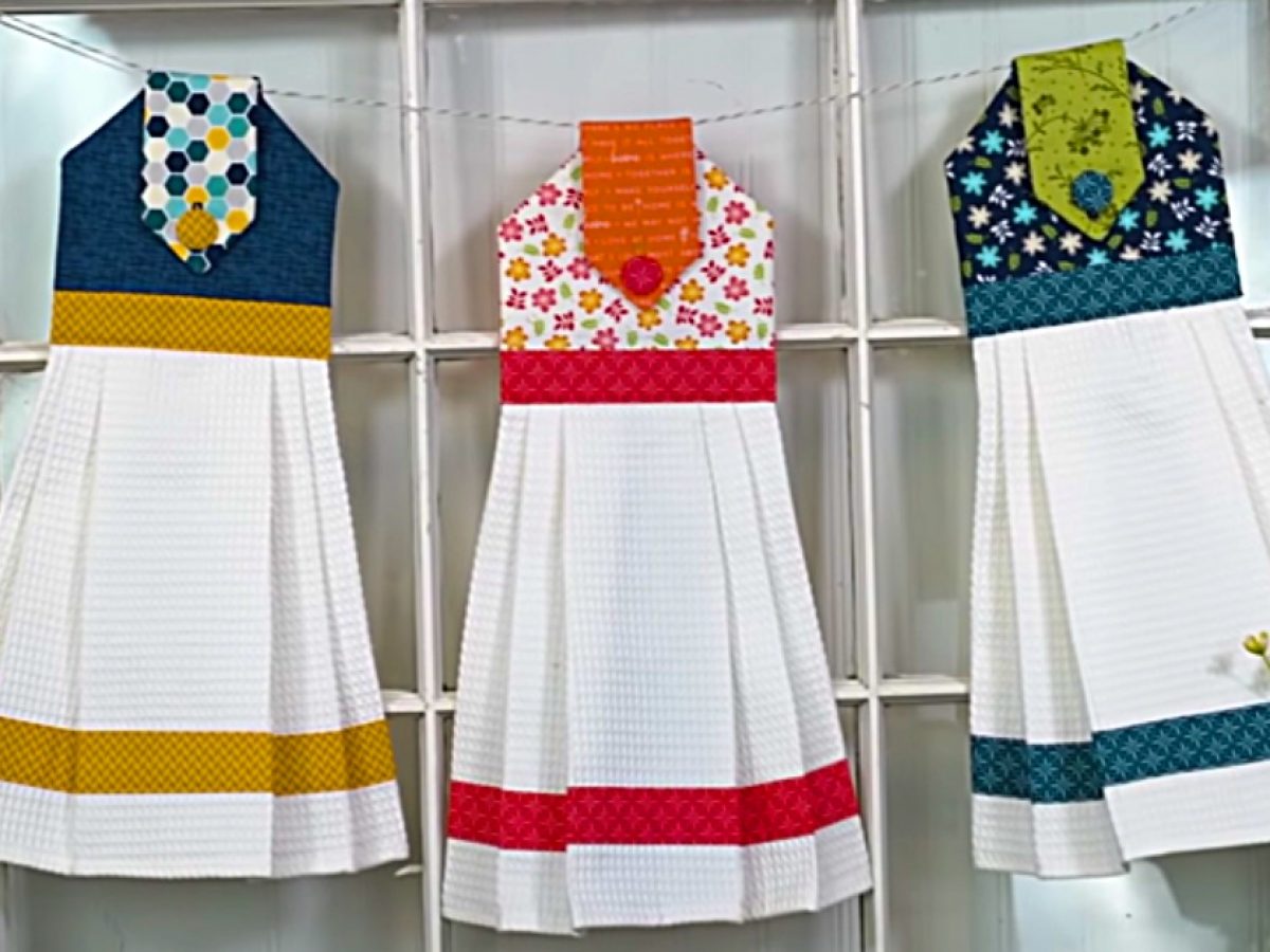 Learn To Sew A DIY Hanging Tea Towel