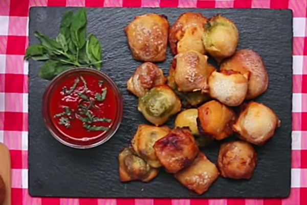 Learn to make these ice cube tray pizza party bites recipe