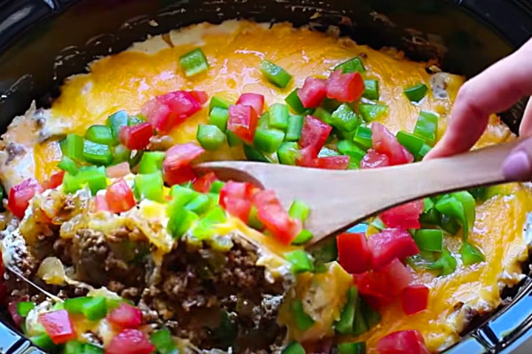 Learn to make this cheap easy Tater Tot John Wayne Casserole in the crockpot