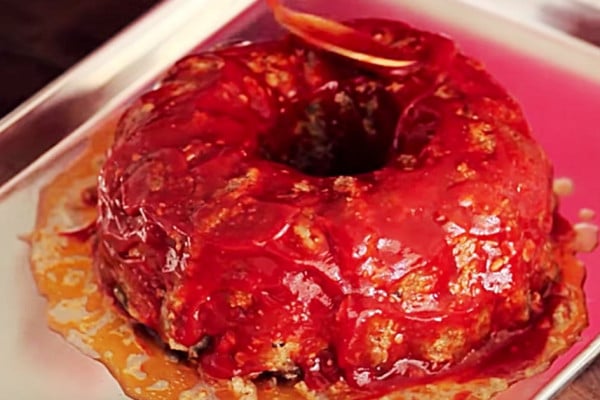 Learn to make a Holiday Meat Loaf Wreath with a Bundt Pan Recipe