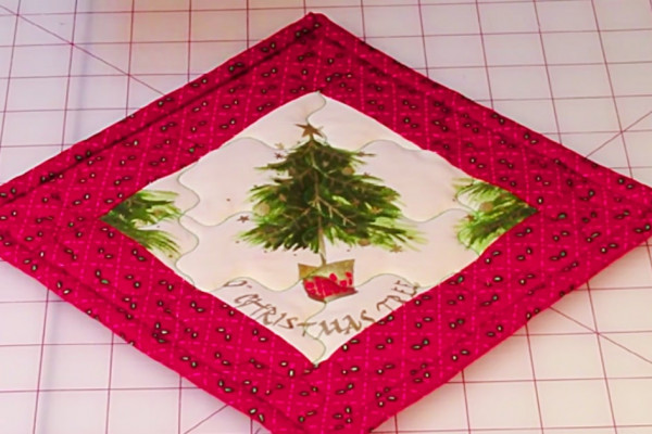 Learn to sew an easy Christmas Potholder