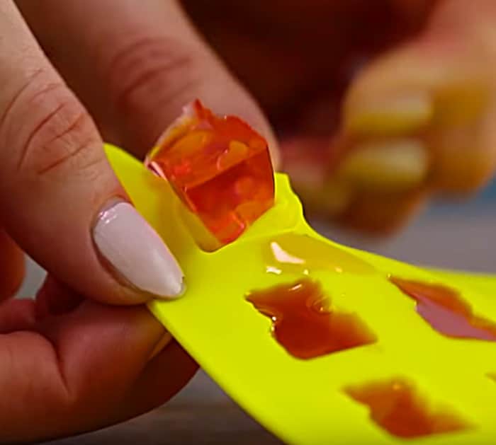 Watch this tutorial and Learn to make DIY Superfina Rose Gummy Bear Dup Recipe with Rose Wine 