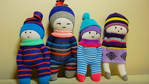 Learn To Make DIY Sock Dolls | DIY Joy Projects and Crafts Ideas
