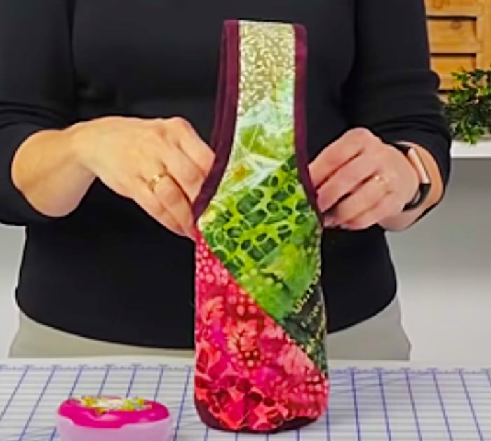 how-to-sew-quilt-as-you-go-wine-totes