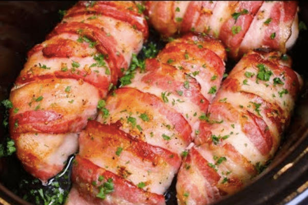 Easy Crockpot Recipes With Chicken Breast -Bacon Wrapped Chicken Breast Slow Cooker Recipe