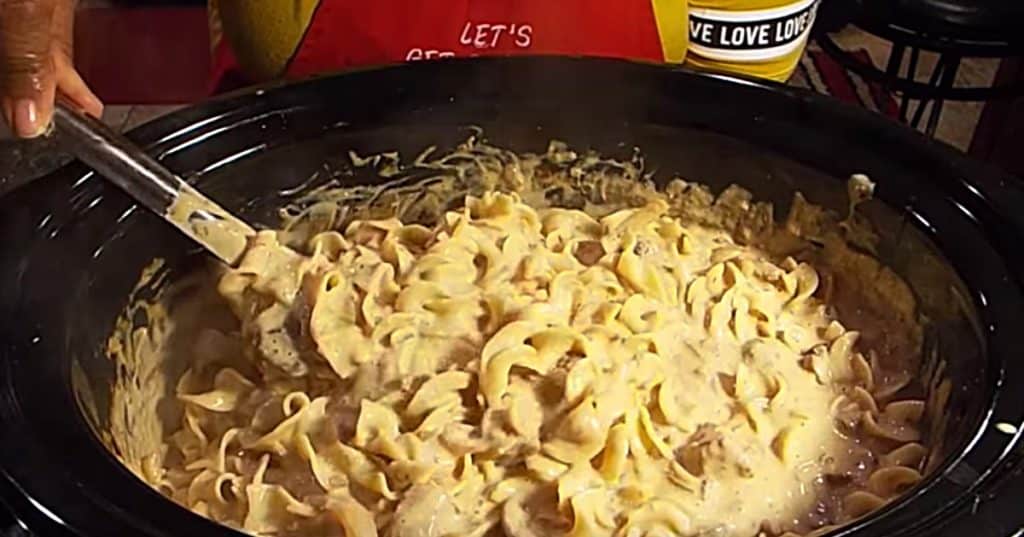 Learn to make this quick easy cheap Crockpot Beef Stroganoff Recipe