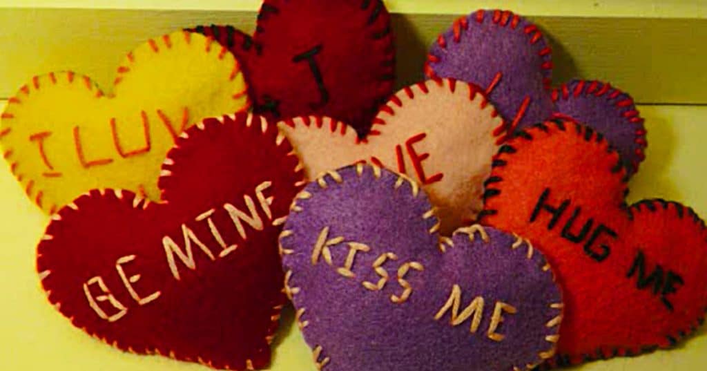 Learn to make these quick easy Valentine Felt Hearts that look like the old school Valentine's Day Candy