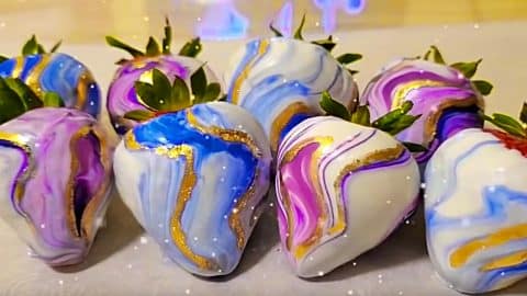 Marbleized Strawberry Recipe | DIY Joy Projects and Crafts Ideas