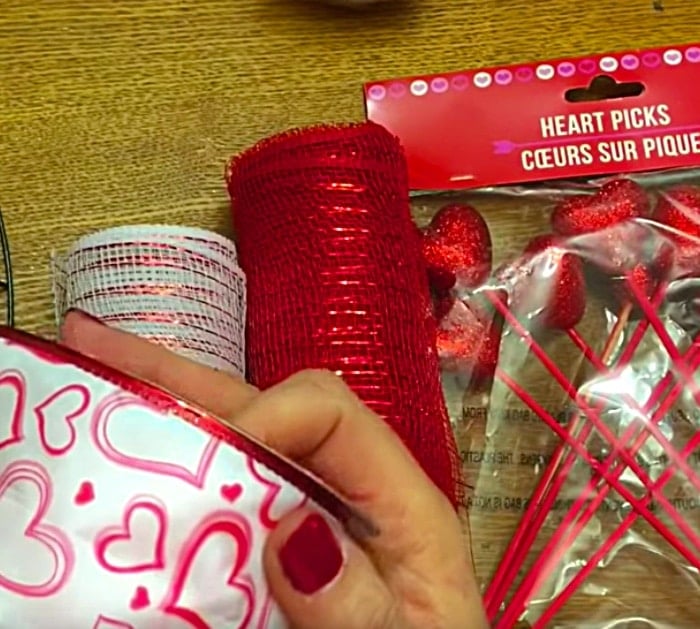 Dollar Tree Valentine's Day Heart Wreath - Deco Mesh Heart Wreath