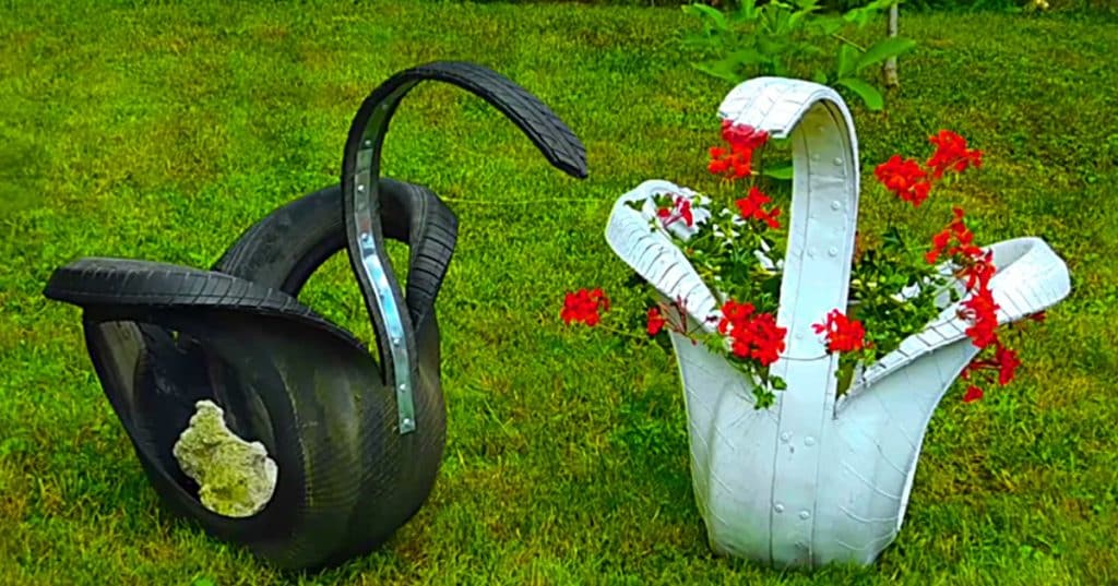 DIY Ideas with Old Tires - Learn to make DIY Swan Planters from recycled old tires