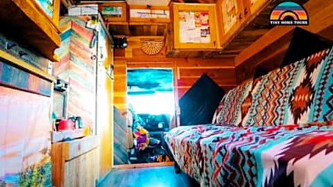 Turn A Box Truck Into A Tiny Home | DIY Joy Projects and Crafts Ideas