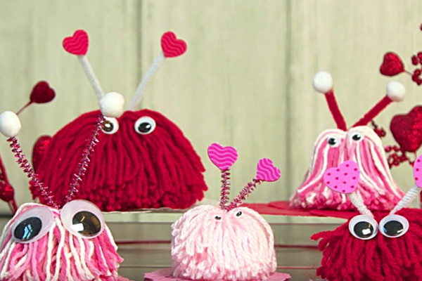 Cute fun easy DIY Yarn Love Bug Pom Poms