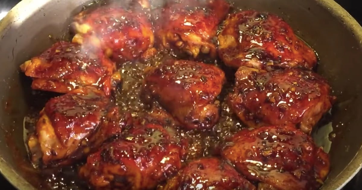 Honey Garlic Glazed Chicken Thigh Recipe | DIY Joy Projects and Crafts Ideas