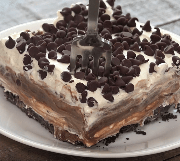 Chocolate Lasagna Recipe | DIY Joy Projects and Crafts Ideas