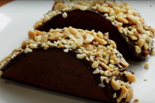 Easy Soft Chocolate Cake Stuffed Tacos Recipe