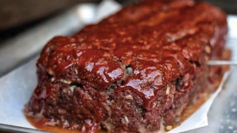 How to Make Juicy Meatloaf (Recipe Included) | DIY Joy Projects and Crafts Ideas