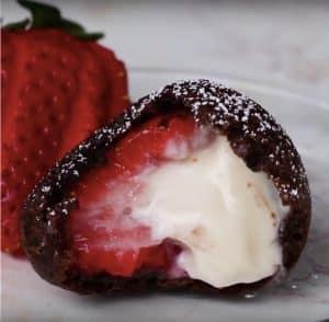 Deep Fried Cheesecake-Stuffed Strawberries Recipe