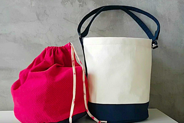 Make A Bucket Bag With A Drawstring Insert