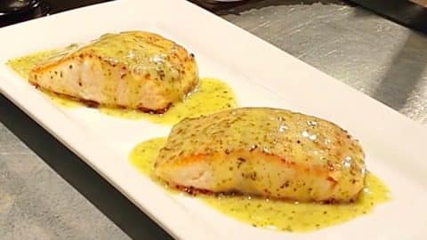 10 Minute Lemon Butter Salmon Recipe | DIY Joy Projects and Crafts Ideas
