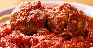 Crockpot Mozzarella Stuffed Meatballs Recipe