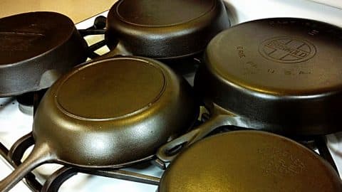 How To Properly Season A Cast Iron Skillet | DIY Joy Projects and Crafts Ideas